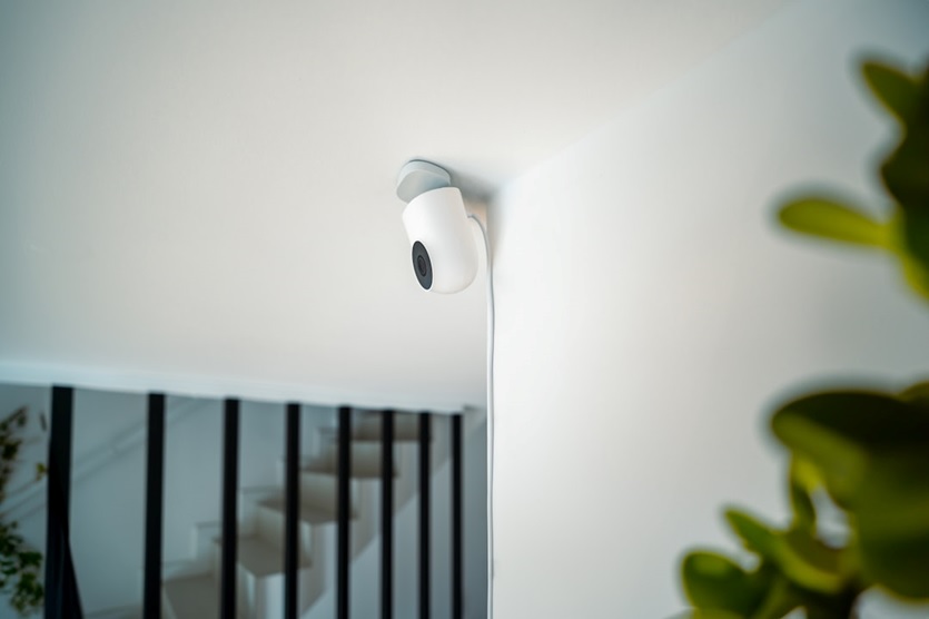 Perfect Indoor Safety Digicam for House Tracking in 2025